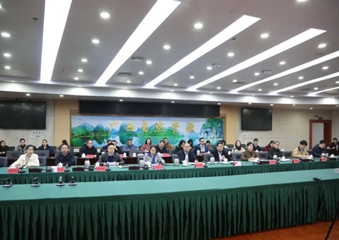广西部署耕地；ず秃由铰袒占渥ㄏ罟婊僭旃ぷ “破局”耕林空间矛盾